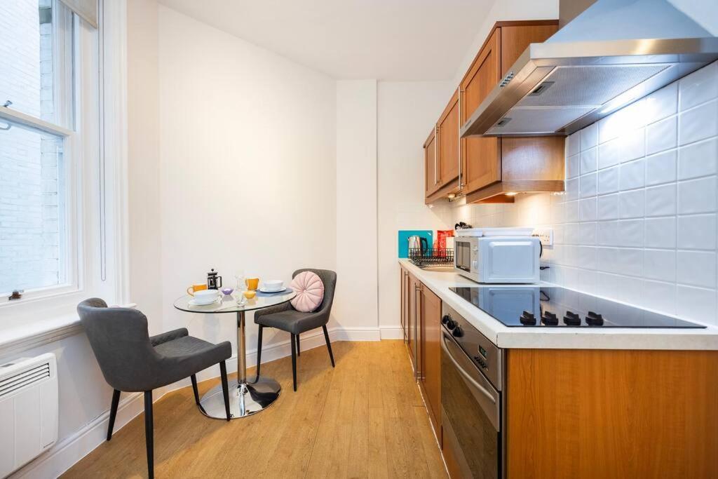 Stylish Studio In Leicester Square Londra Esterno foto