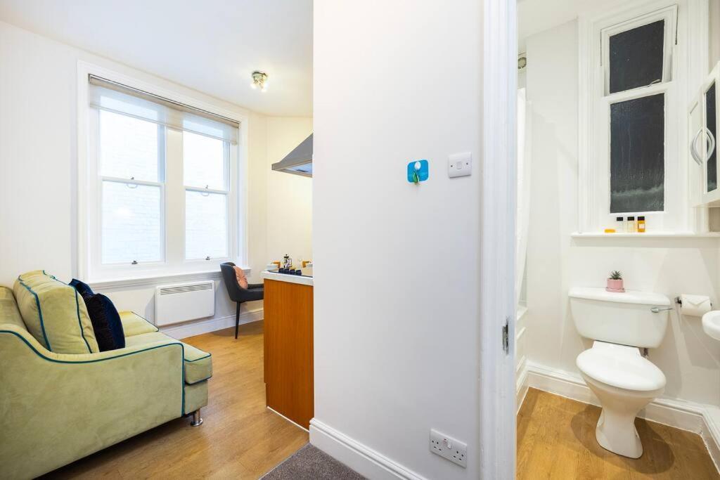 Stylish Studio In Leicester Square Londra Esterno foto