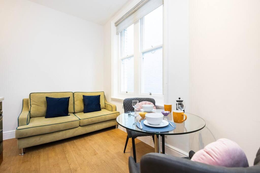 Stylish Studio In Leicester Square Londra Esterno foto